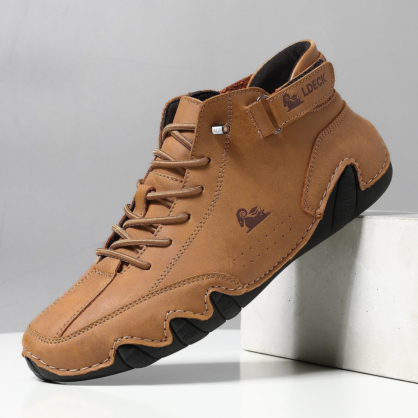 VogLDeck – Orthopedic and Breathable Shoes